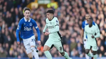 إيفرتون في مواجهة صعبة أمام تشيلسي ضمن منافسات الدوري الإنجليزي الممتاز